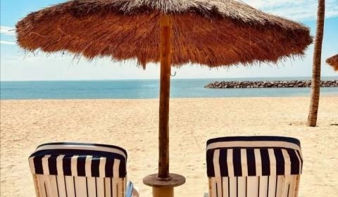 Jomo Beach