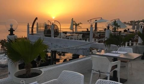 Jet Café Beach