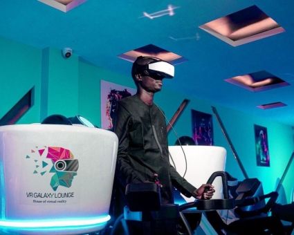 VR GALAXY LOUNGE