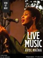 Maïna en concert live